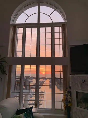 $775,000 | 333 Lake Avenue, Unit 806, Racine, WI 53403