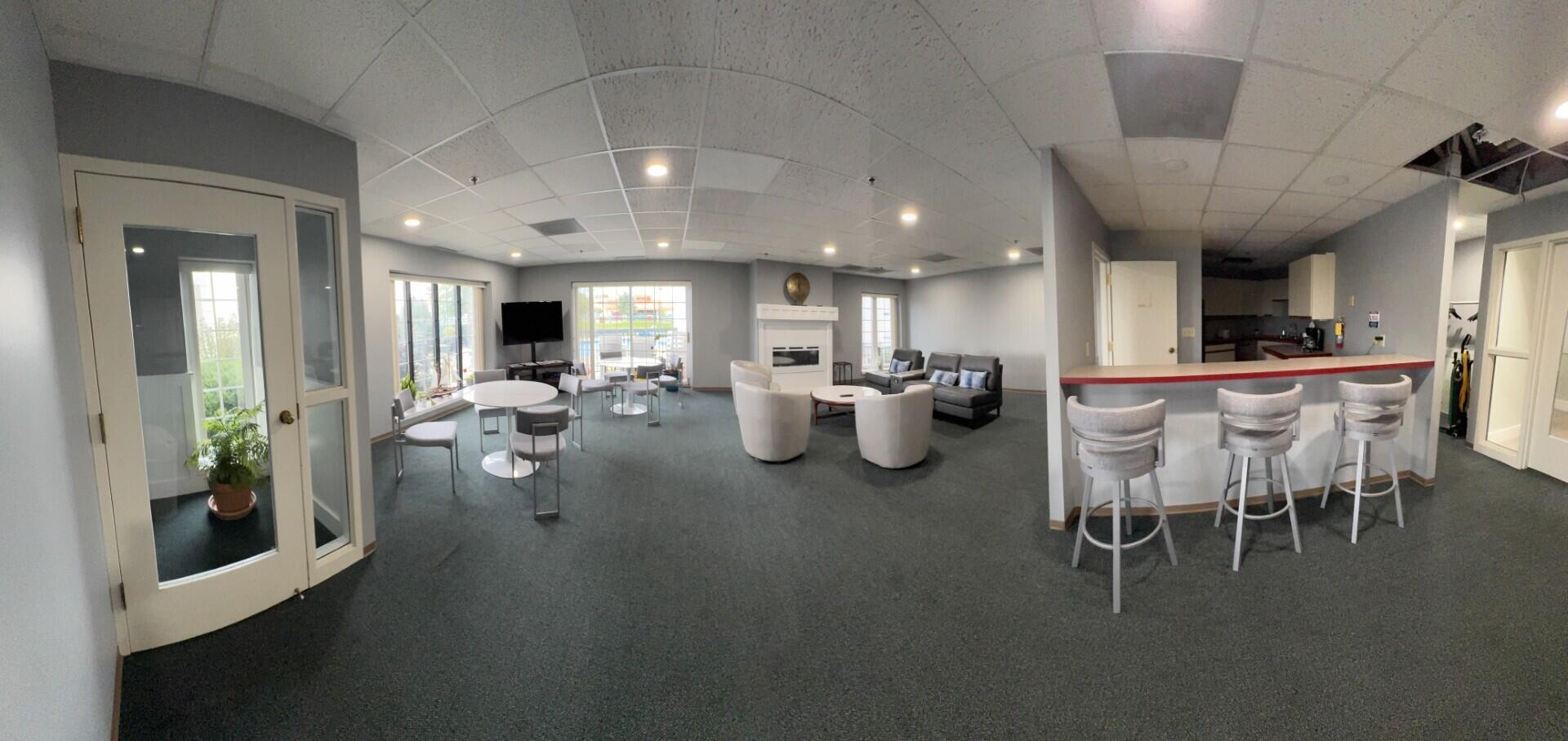 333 Lake Avenue, Unit 806 Racine, WI 53403 - Photo 44 of 58 8C_LST G-Level Small Party Room