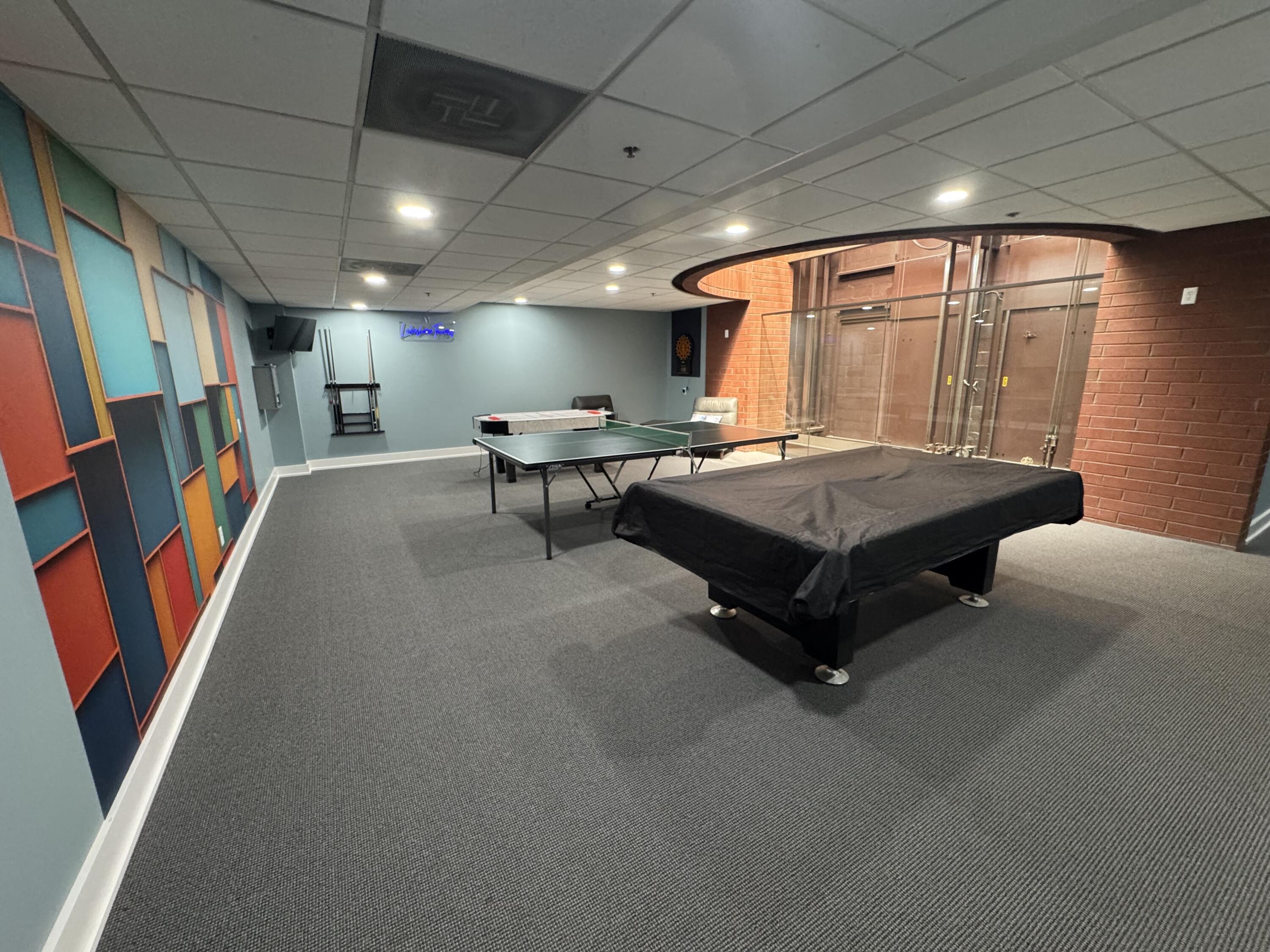 333 Lake Avenue, Unit 806 Racine, WI 53403 - Photo 47 of 58 8F_LST G-Level Game Room