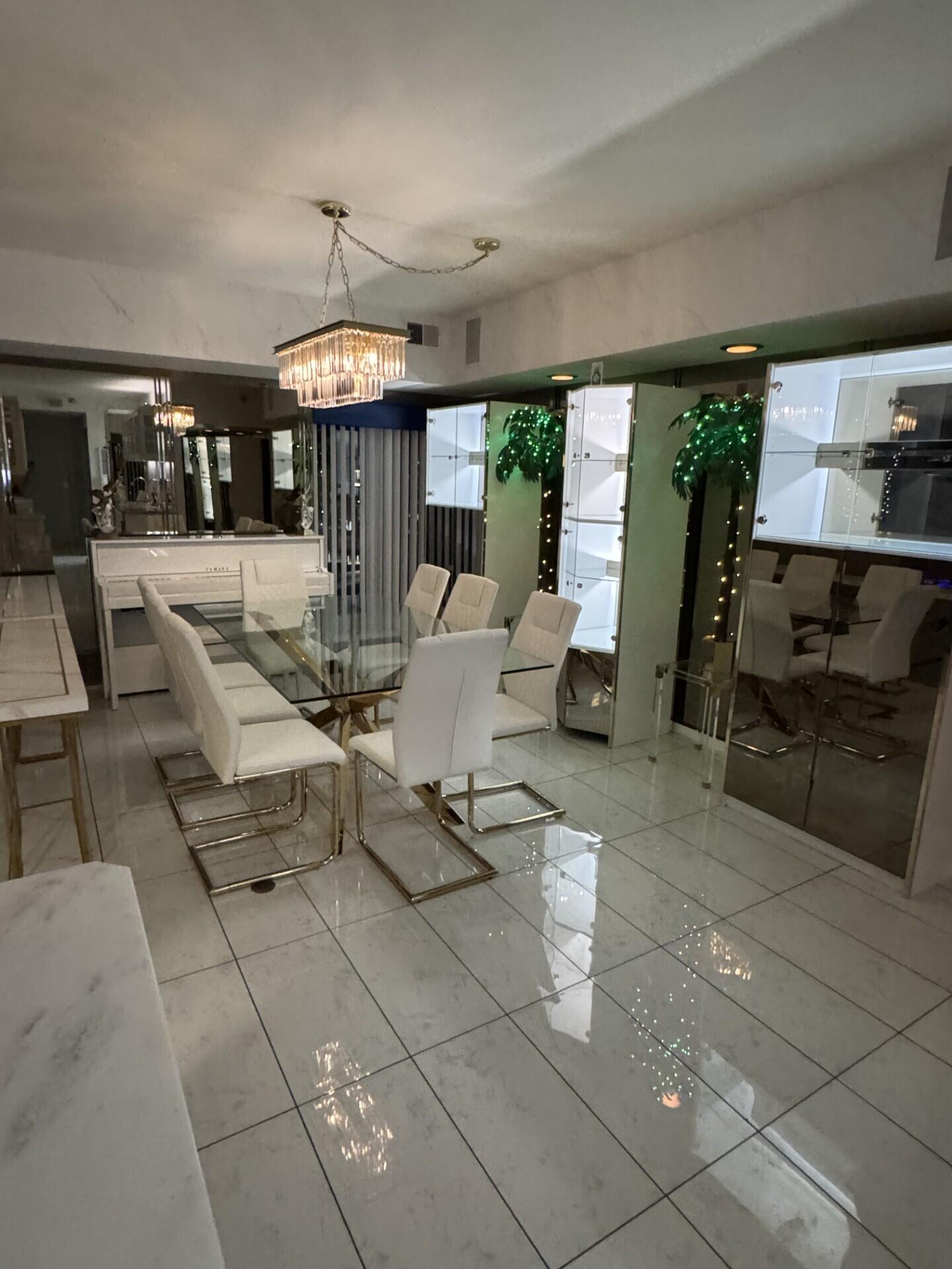 333 Lake Avenue, Unit 806 Racine, WI 53403 - Photo 10 of 56 3B_LST 806_Dining Room (2)_Feb 7