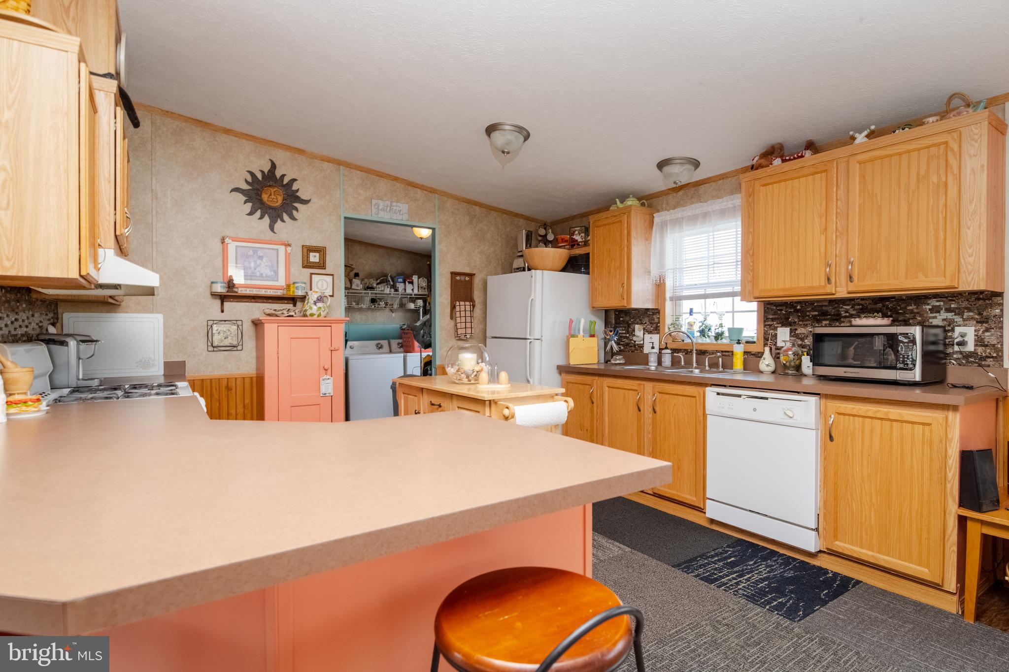 5 Short Lane Sparrows Point, MD 21219 - Photo 18 of 34 HUGE COUNTERS