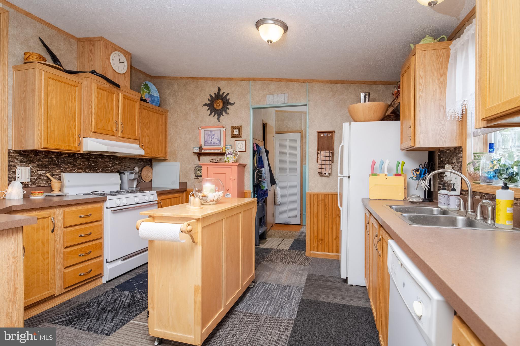 5 Short Lane Sparrows Point, MD 21219 - Photo 19 of 34