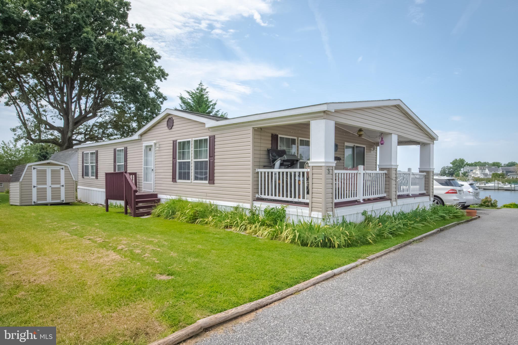 5 Short Lane Sparrows Point, MD 21219 - Photo 10 of 34 PARKS 2 CARS