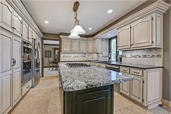 $435,000 | 6609 North London Drive, Kansas City, MO 64151