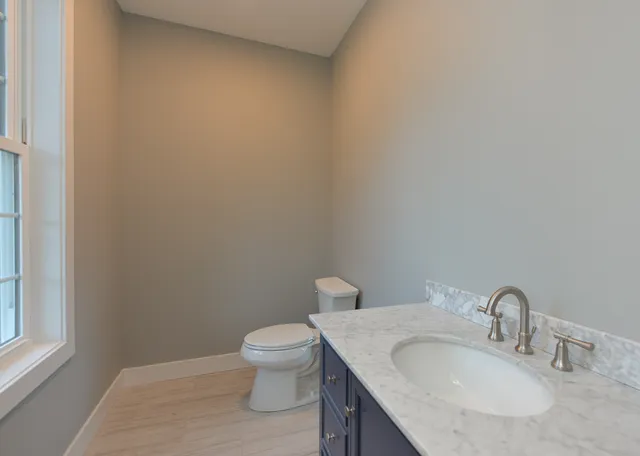 $749,900 | 8 Spruce Brook Road, Southbury, CT 06488