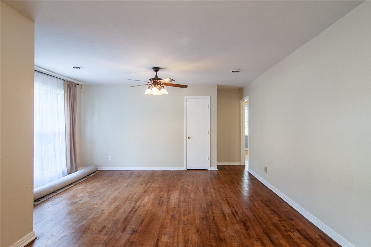 122 Wilson Drive Daphne, AL 36527 - Photo 3 of 29