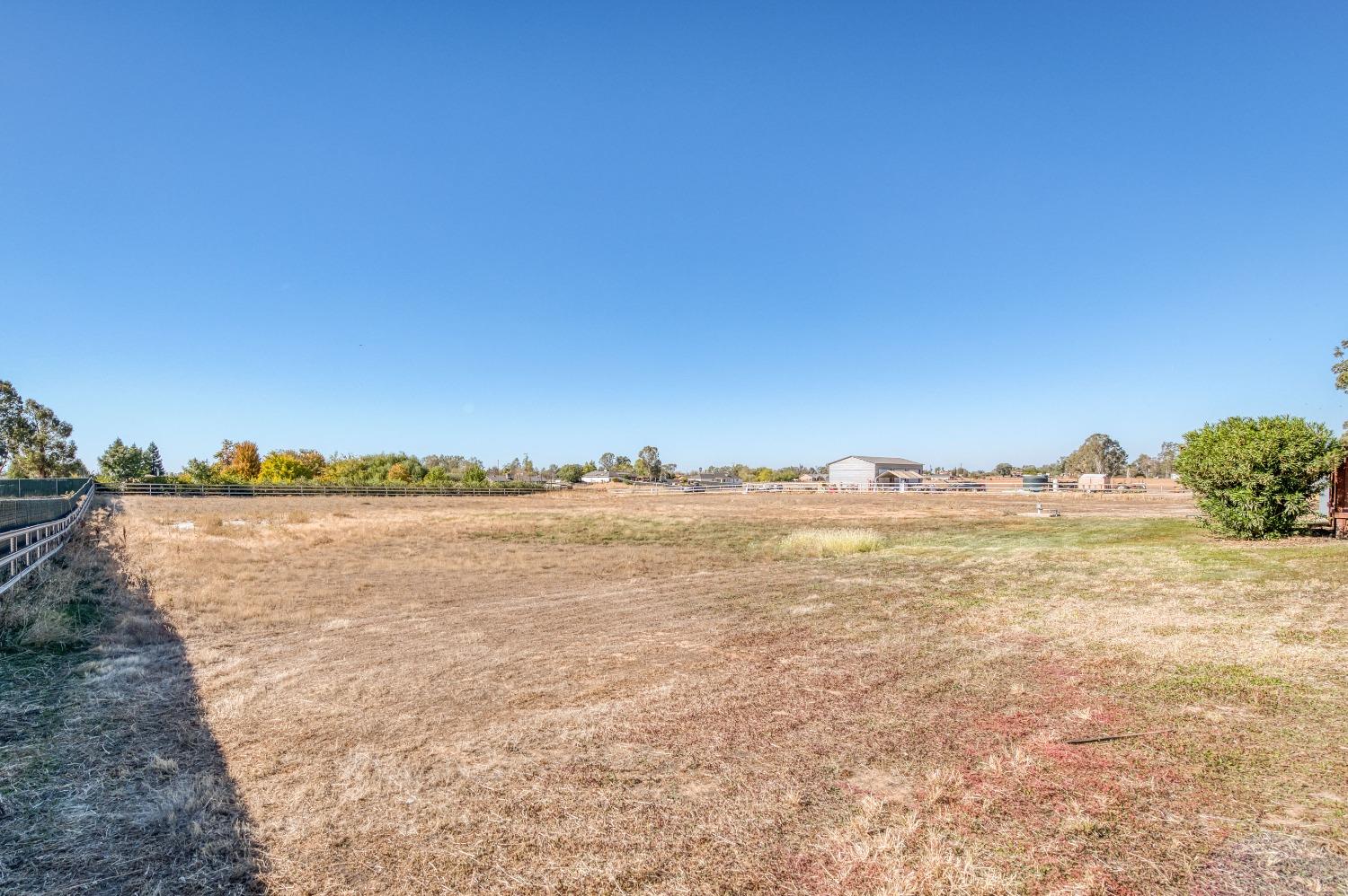 19650 Road 31 Madera, CA 93638 - Photo 43 of 43 a view of lake and mountain