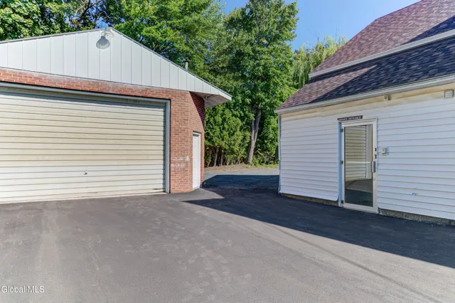 $369,000 | 34 Russell Road, Colonie, NY 12205