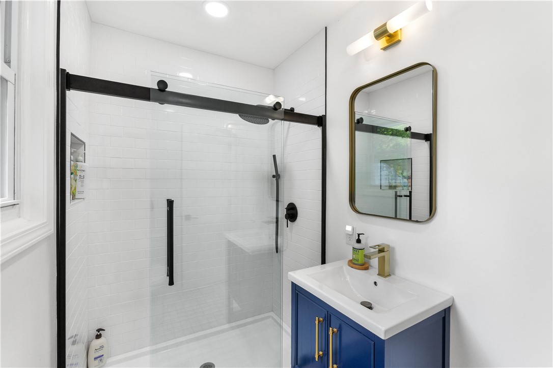 20 Hidden Waters Road Margaretville, NY 12455 - Photo 25 of 45 En-suite