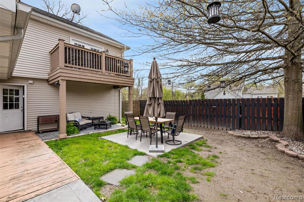 415 Leon Road Walled Lake, MI 48390 - Photo 37 of 48