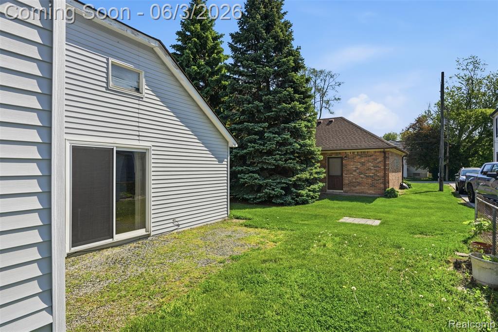 5634 Chicago Road Warren, MI 48092 - Photo 21 of 38