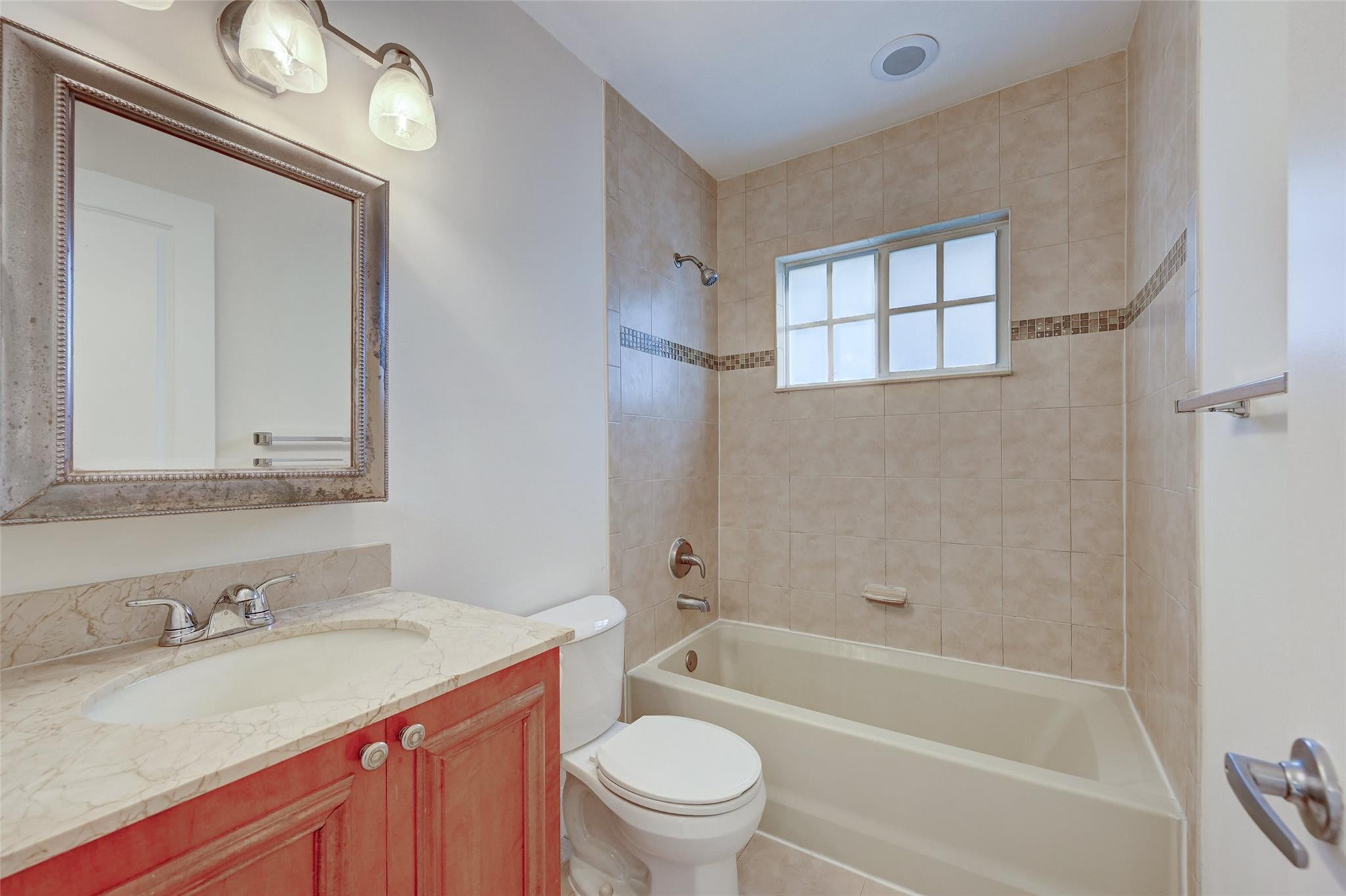 410 Southwest 15th Street, Unit 101 Pompano Beach, FL 33060 - Photo 7 of 9 Photo 7