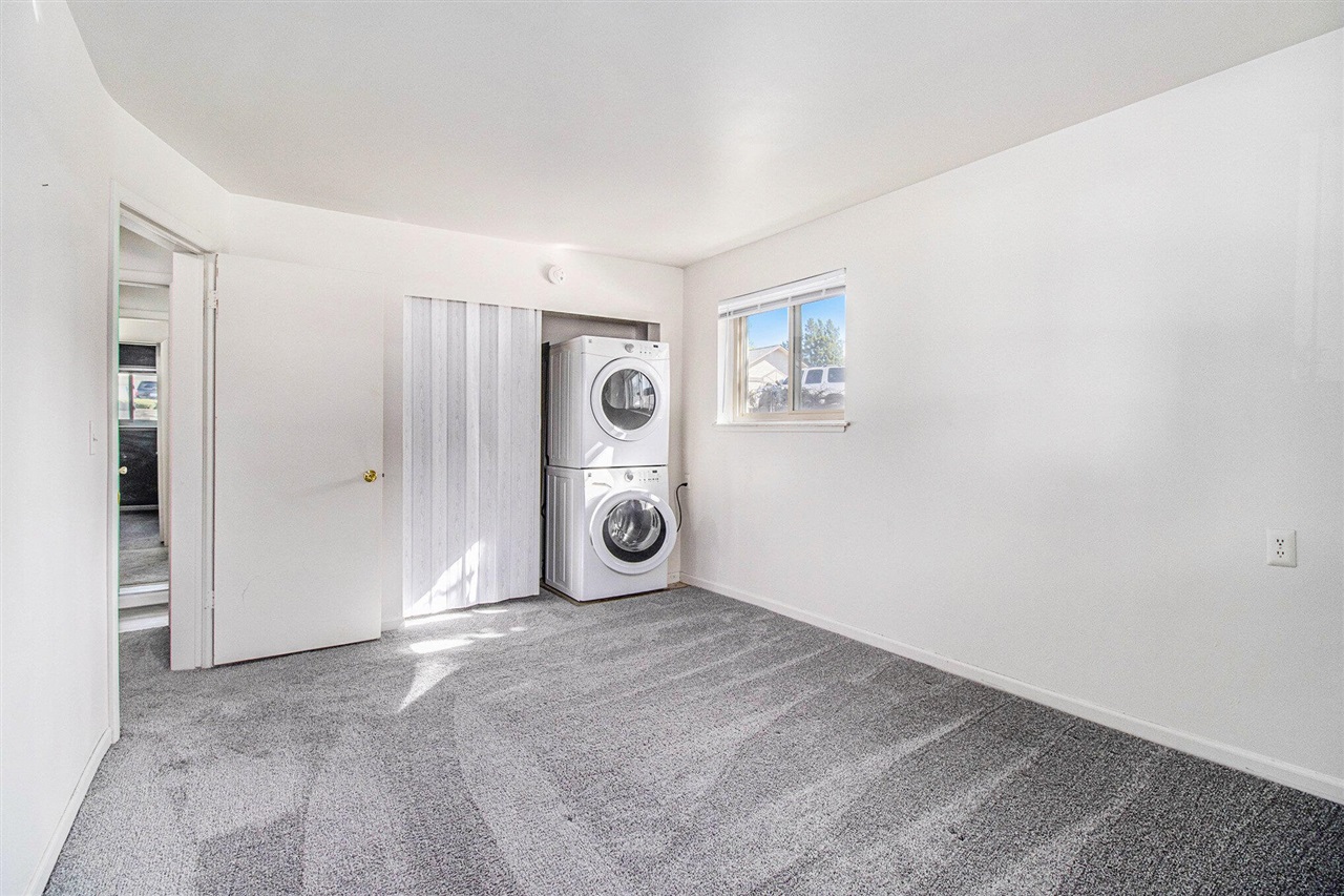 742 West Kilgore Road, Unit 108 Kalamazoo, MI 49008 - Photo 19 of 28