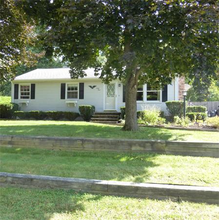 49 Kenneth Road Easthampton, MA 01027 - Photo 3 of 24 Gallery Image 3