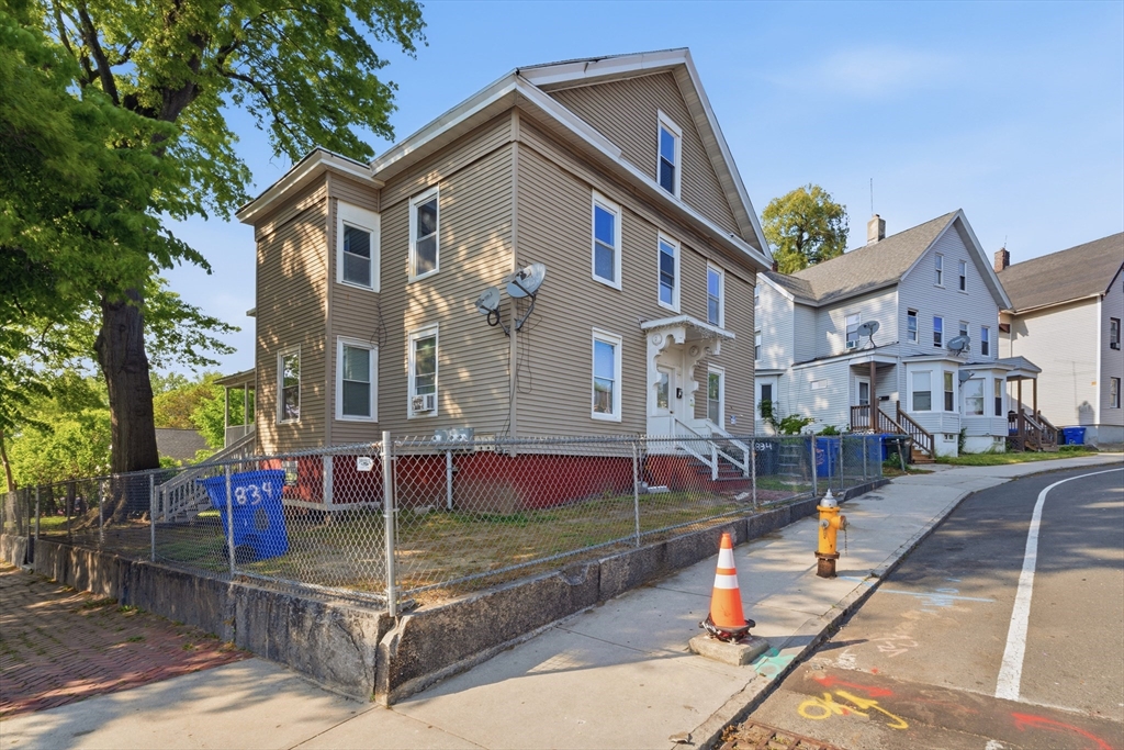 834 Worthington Street, Unit 2 Springfield, MA 01105 - Photo 19 of 20 a view of a street with of house