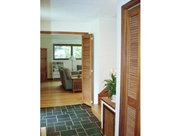 272 Ridgefield Road Endicott, NY 13760 - Photo 3 of 24 Gallery Image 3
