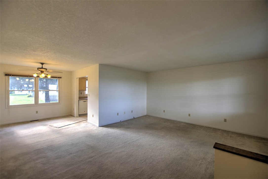 1215 South Airport Road Decatur, IL 62521 - Photo 6 of 24