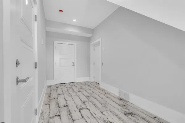 $2,295,000 | 117 Taylor Avenue, Strathmere, NJ 08248