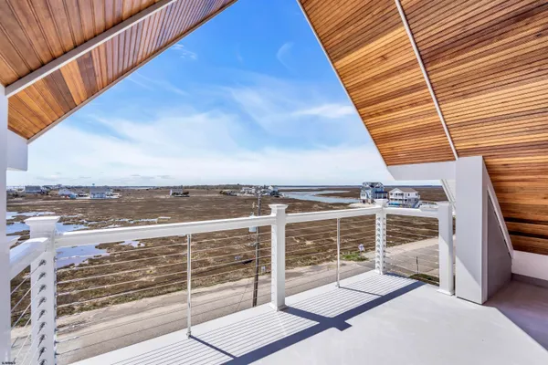 $2,295,000 | 117 Taylor Avenue, Strathmere, NJ 08248