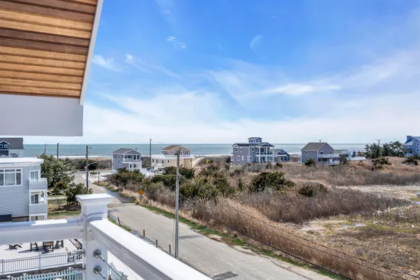 $2,295,000 | 117 Taylor Avenue, Strathmere, NJ 08248