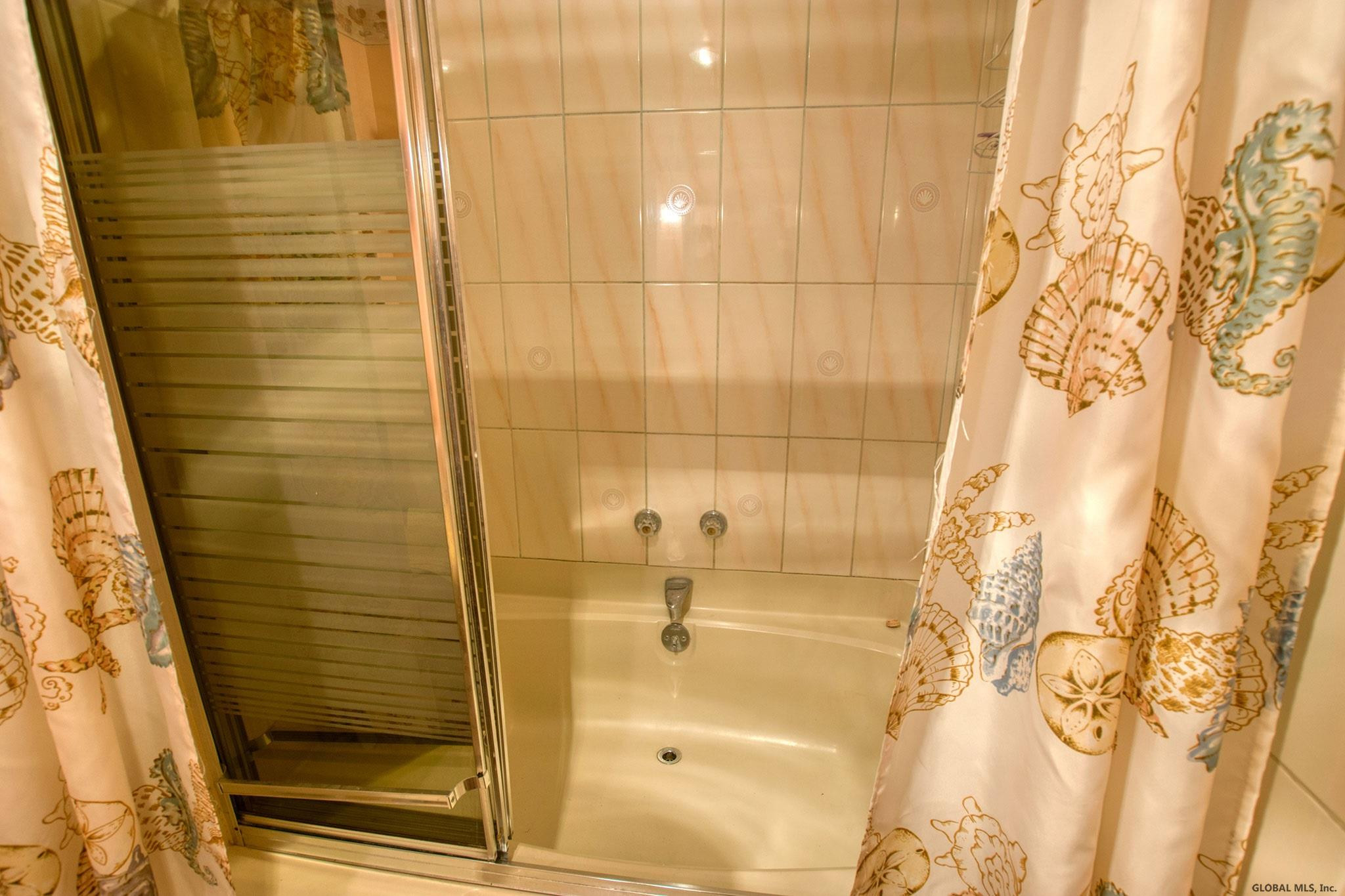 123 Latham Ridge Road Colonie, NY 12110 - Photo 21 of 36 Photo 21