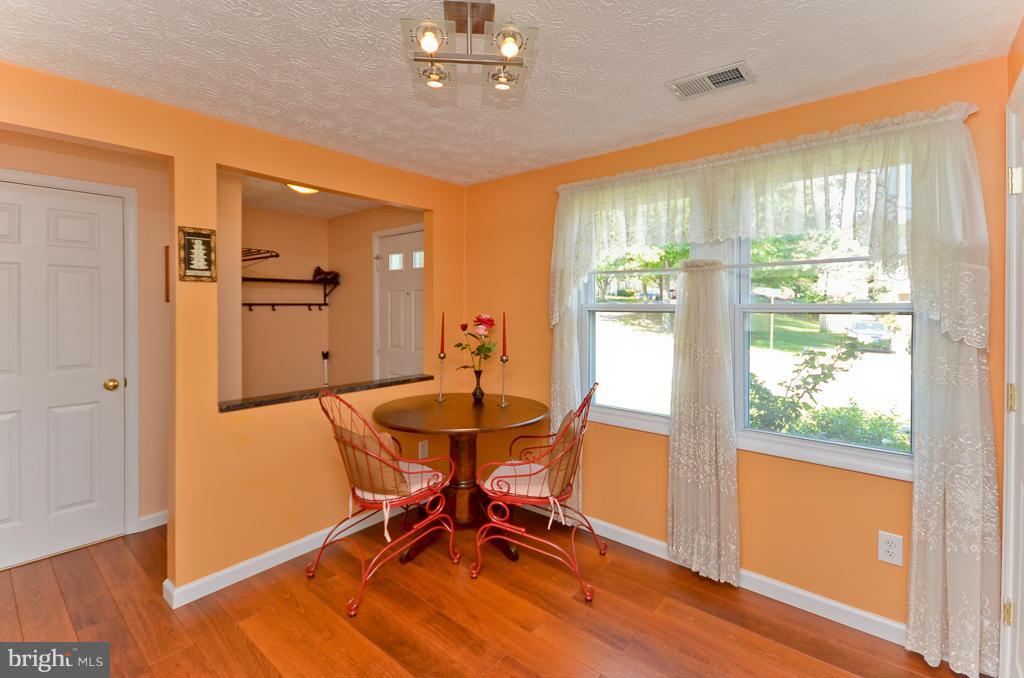 8277 Bark Tree Court Springfield, VA 22153 - Photo 5 of 25 Kitchen