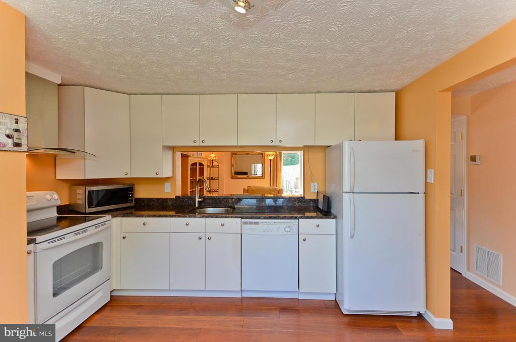 8277 Bark Tree Court Springfield, VA 22153 - Photo 6 of 25 Kitchen