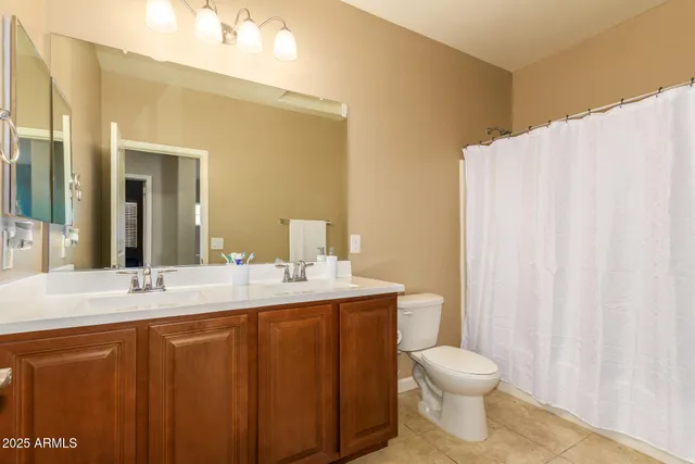 $2,500 | 1367 South Country Club Drive, Unit 1054, Mesa, AZ 85210