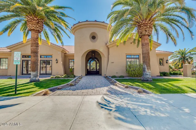 $2,500 | 1367 South Country Club Drive, Unit 1054, Mesa, AZ 85210