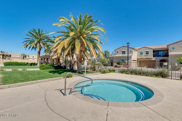 $2,500 | 1367 South Country Club Drive, Unit 1054, Mesa, AZ 85210