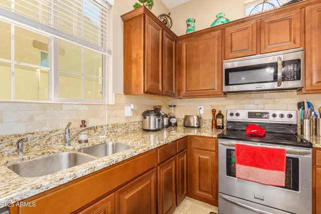 $2,500 | 1367 South Country Club Drive, Unit 1054, Mesa, AZ 85210