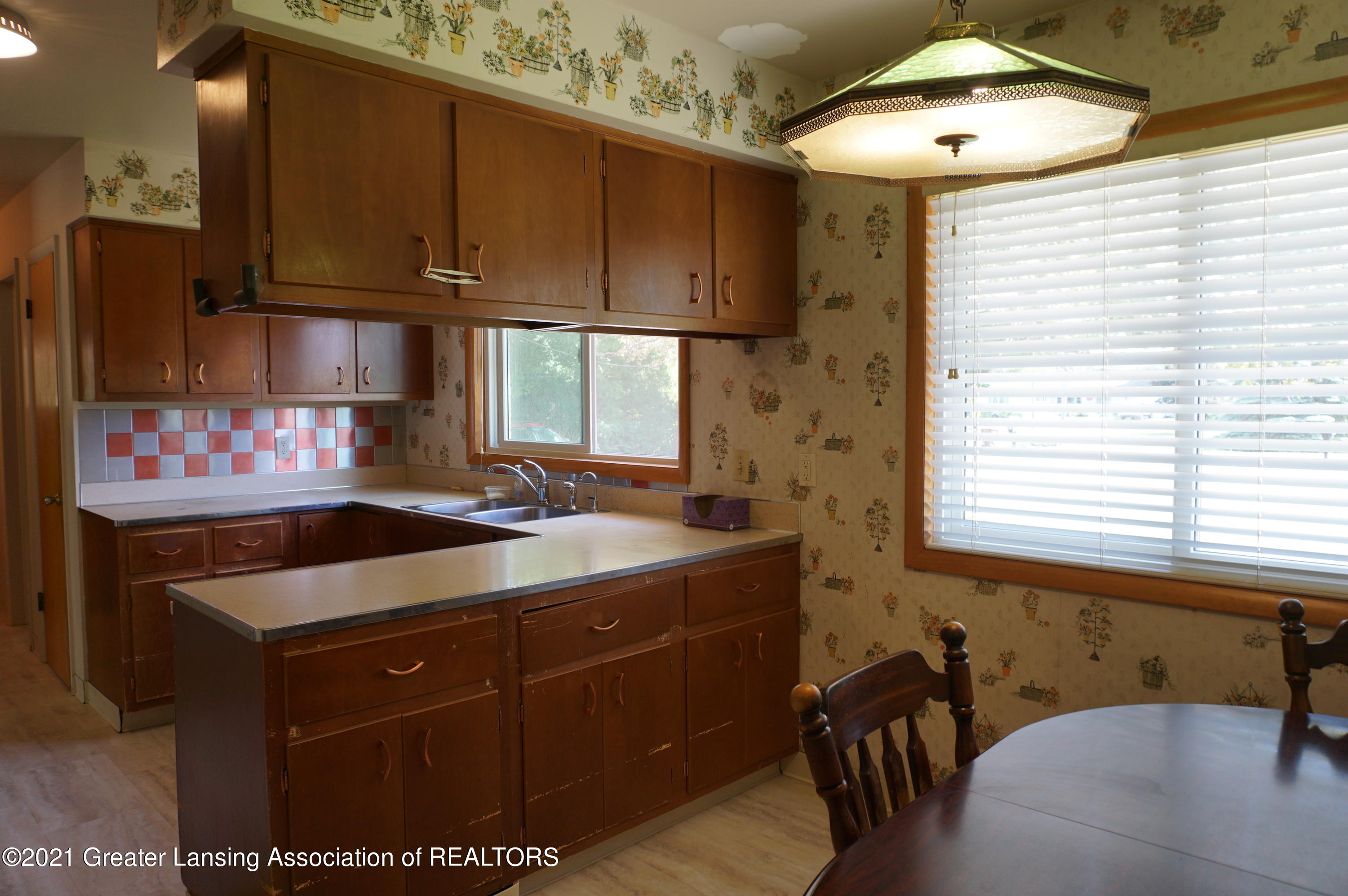 6246 West Stoll Road Lansing, MI 48906 - Photo 9 of 33 DSC02146