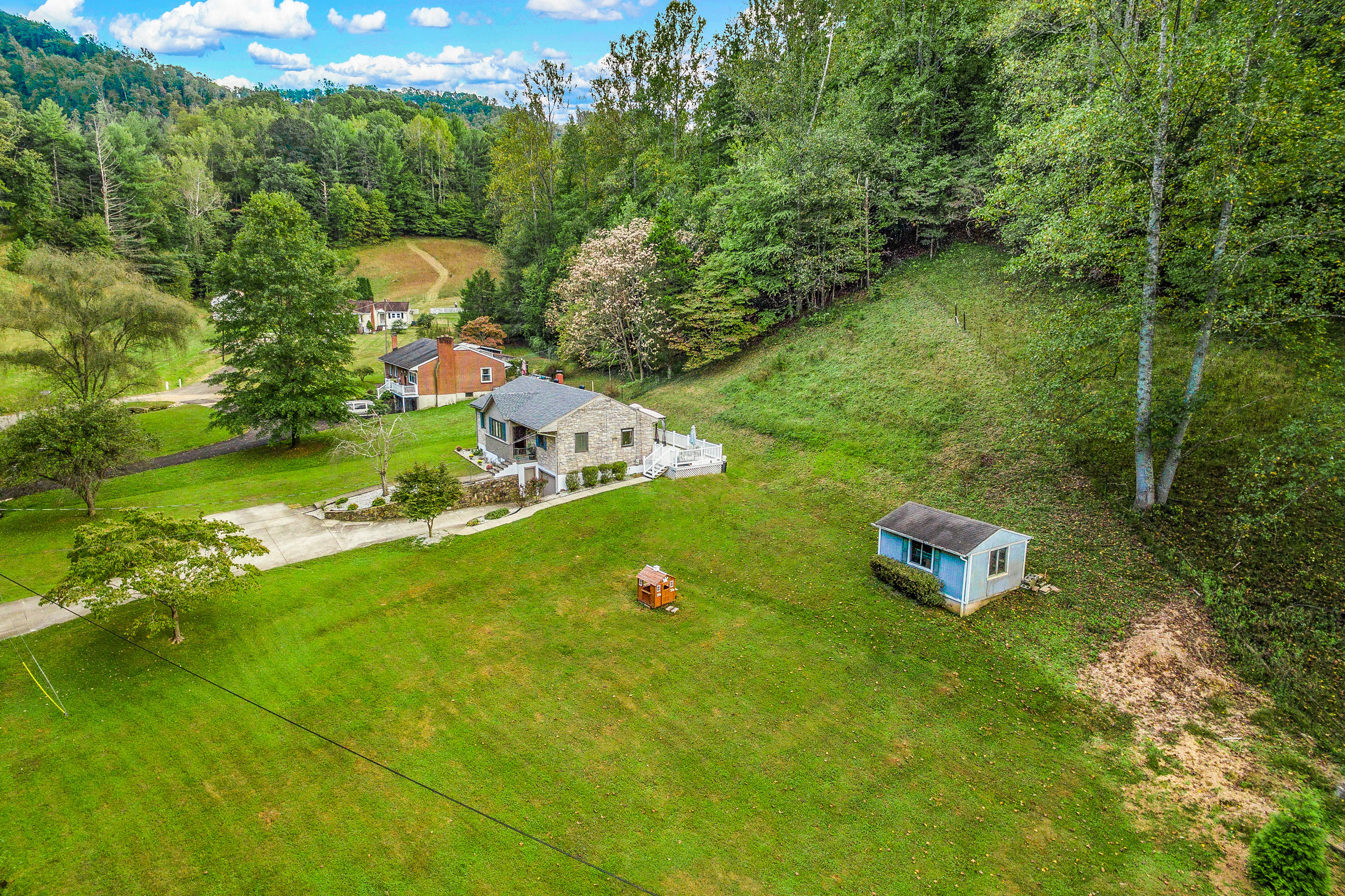 6963 Davis Boone Road Boones Mill, VA 24065 - Photo 4 of 26 Updated Ranch Style Home