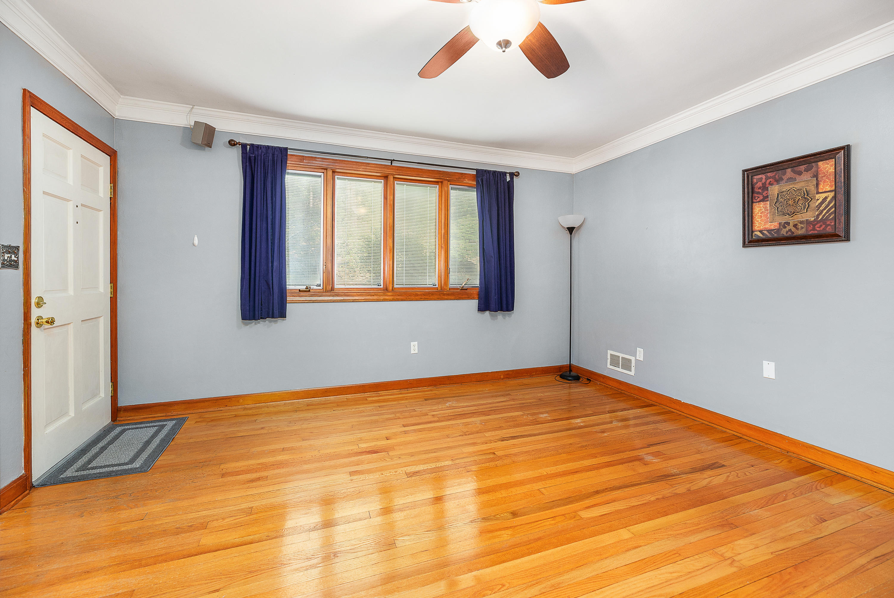 6963 Davis Boone Road Boones Mill, VA 24065 - Photo 9 of 26 Living Room