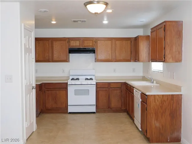 $1,700 | 5275 Broadlake Lane, Las Vegas, NV 89122