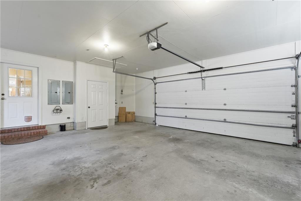 500 Altamaha Road Jesup, GA 31545 - Photo 59 of 96 Garage