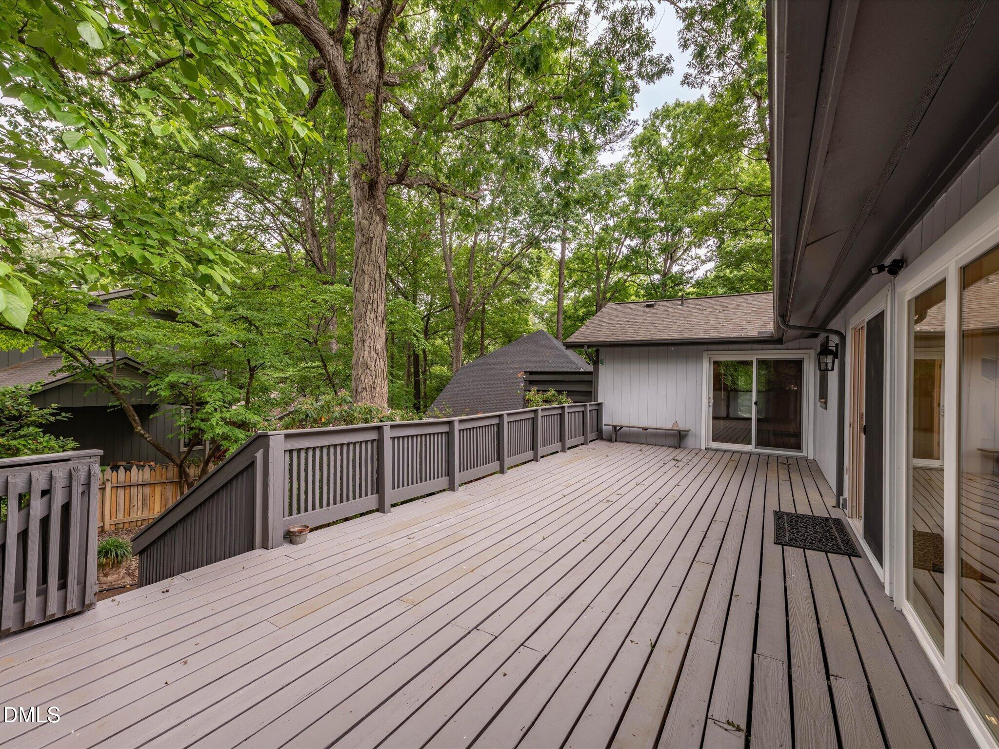 2929 Rue Sans Famille Raleigh, NC 27607 - Photo 29 of 38 34-Deck