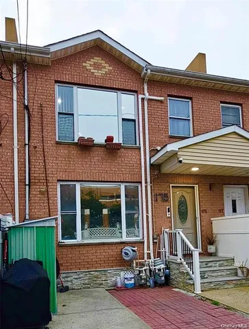 $950,000 | 175 Beach 29th Street | Far Rockaway