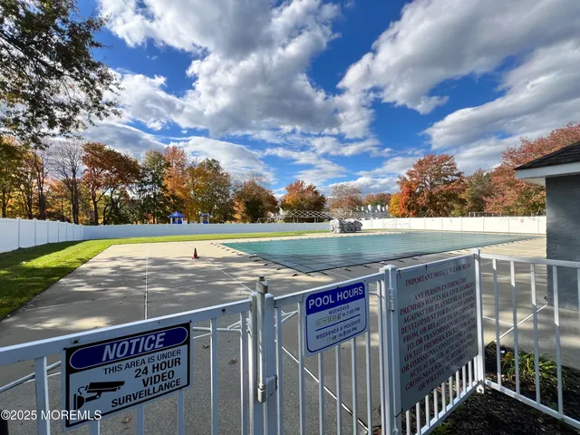 a view of a jacuzzi of the house