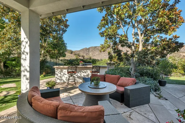 $2,050,000 | 103 Via Sandra, Newbury Park, CA 91320