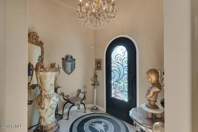 $2,050,000 | 103 Via Sandra, Newbury Park, CA 91320