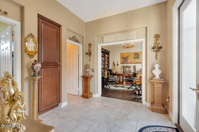 $2,050,000 | 103 Via Sandra, Newbury Park, CA 91320