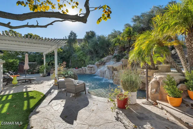 $2,050,000 | 103 Via Sandra, Newbury Park, CA 91320