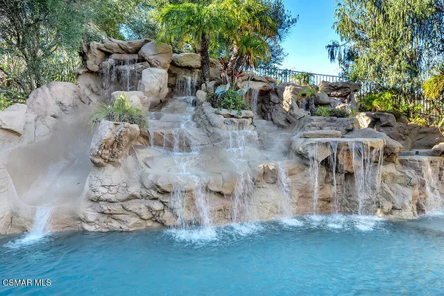 $2,050,000 | 103 Via Sandra, Newbury Park, CA 91320