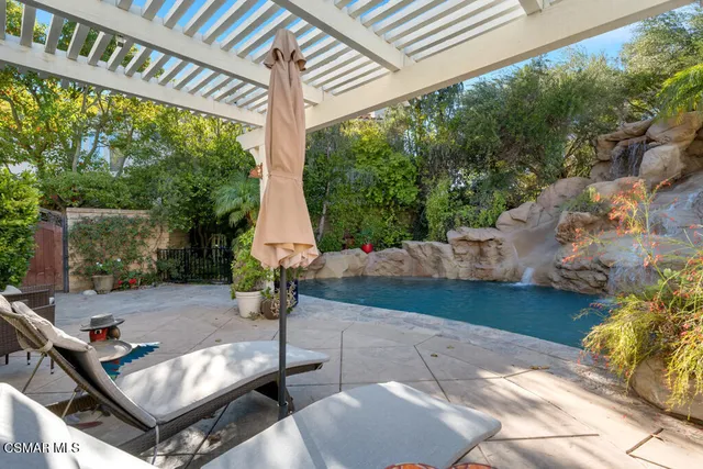 $2,050,000 | 103 Via Sandra, Newbury Park, CA 91320