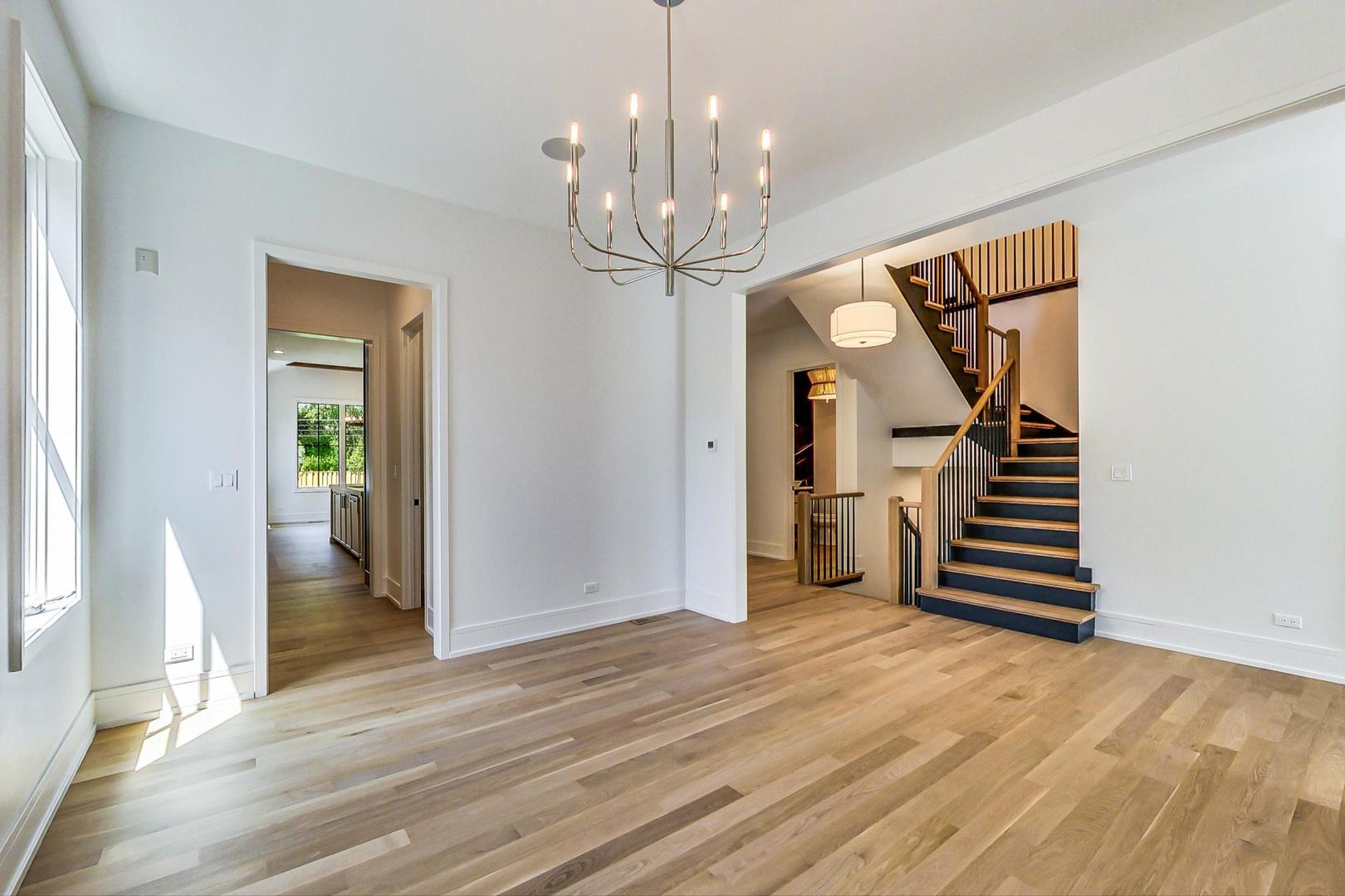 140 Rex Boulevard Elmhurst, IL 60126 - Photo 11 of 37