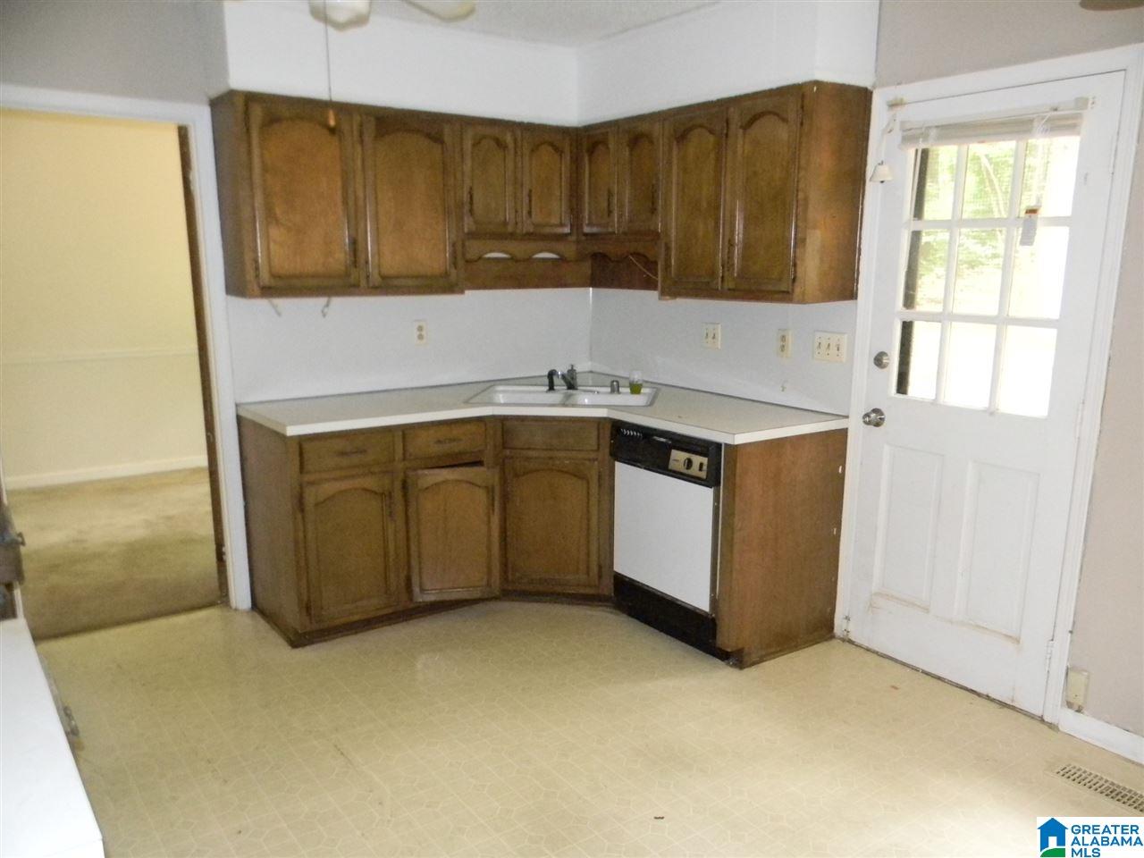 324 Foxglen Road Birmingham, AL 35215 - Photo 7 of 23