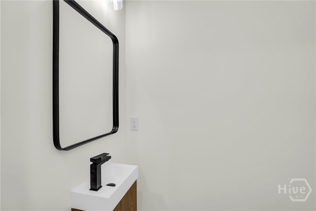 773 East Duffy Street, Unit B Savannah, GA 31401 - Photo 18 of 43