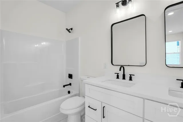 $3,300 | 773 East Duffy Street, Unit B, Savannah, GA 31401