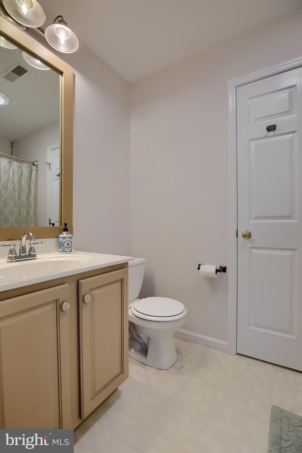 538 North Elm Street Lititz, PA 17543 - Photo 30 of 44